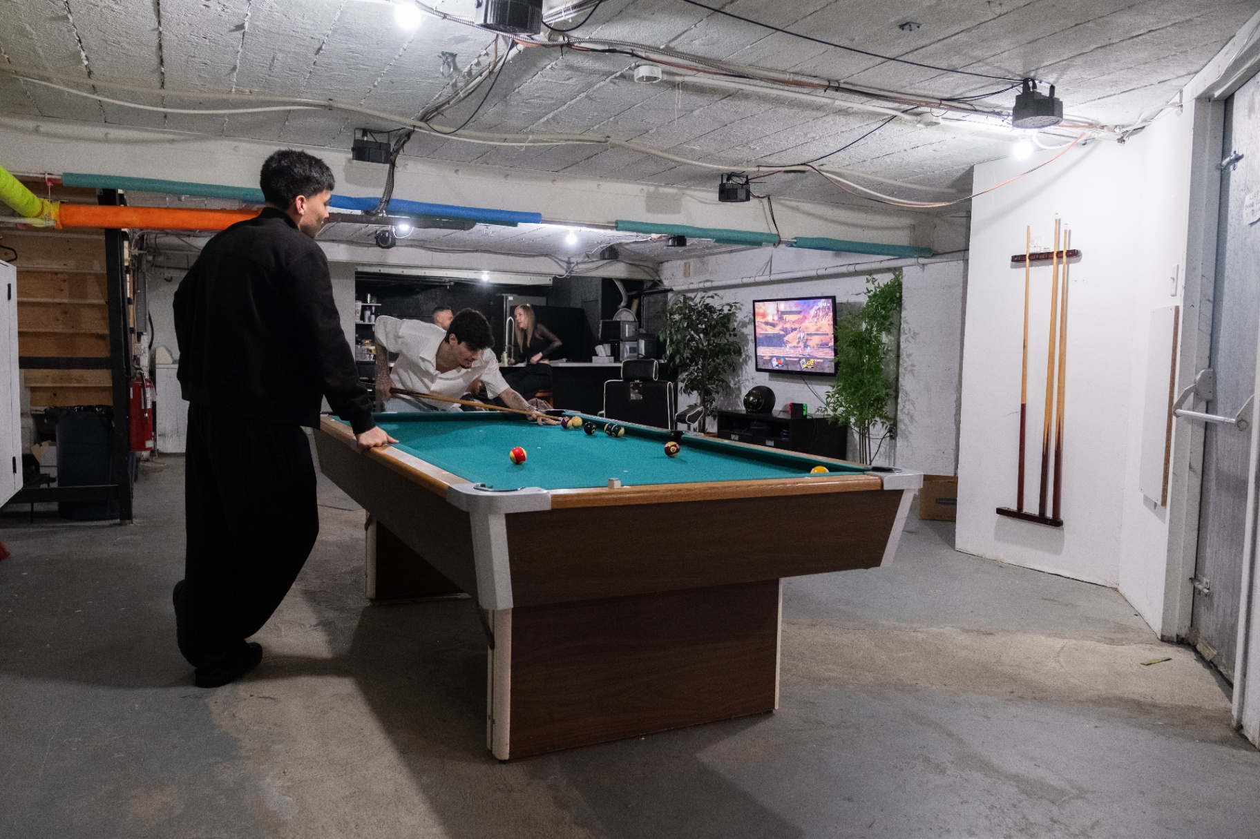 Partie de pool avec amis